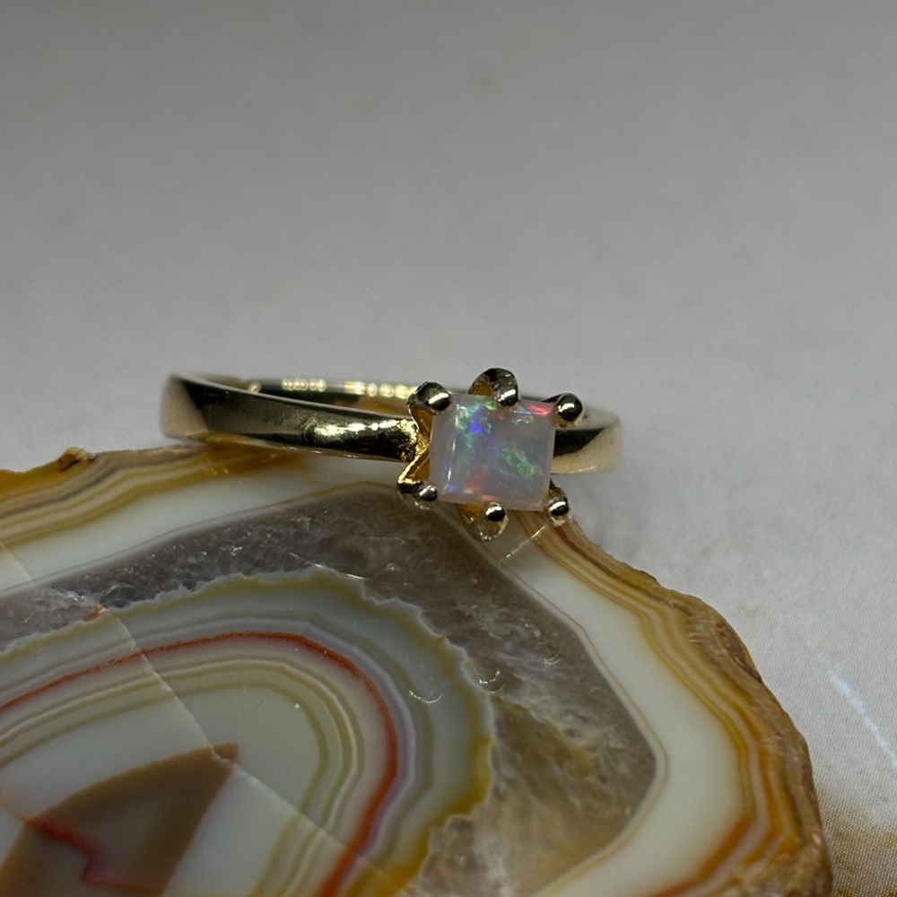 Simple Faceted 6-Prong Split Adjustable Custom De… - image 4